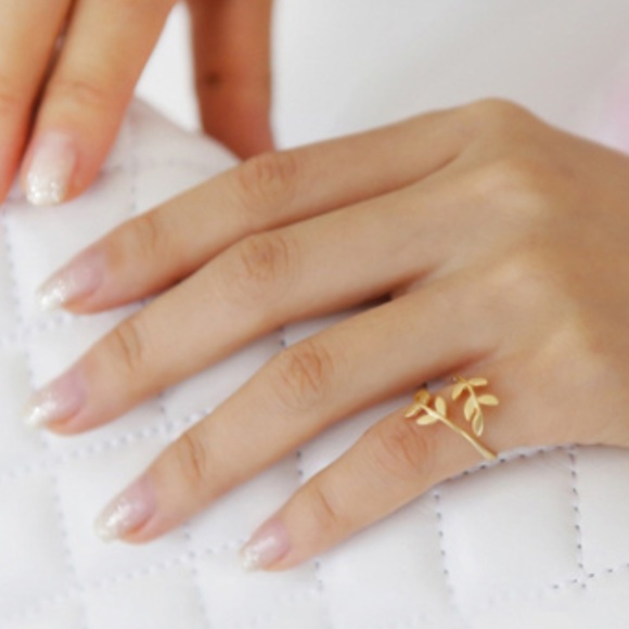 Jewelry - 3 for $20 Boho Leaf ring